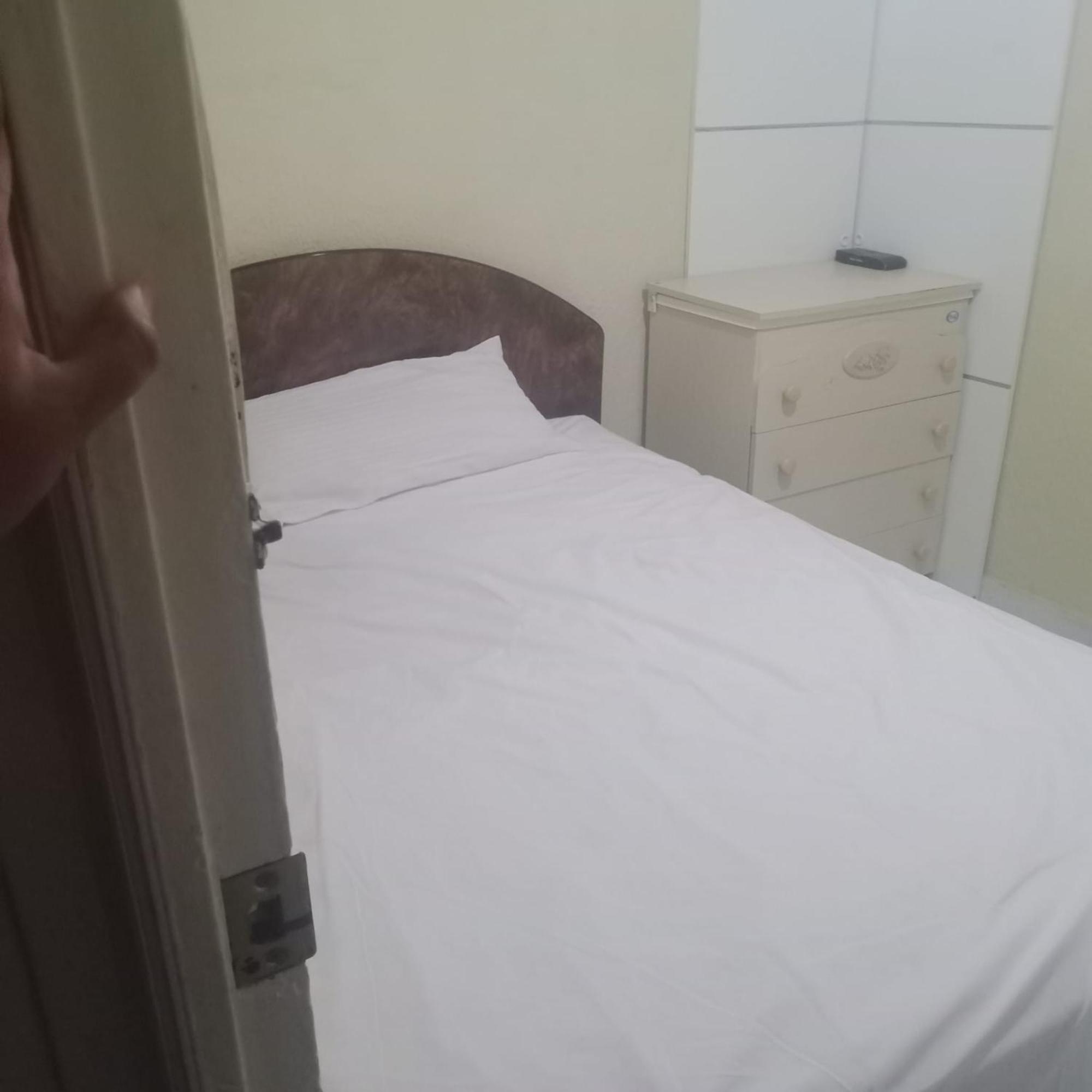 Barcelona Appartment Santa Coloma de Gramanet Eksteriør billede
